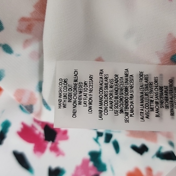 NWT Calvin Klein White Floral Tank Top Size S - Picture 12 of 12